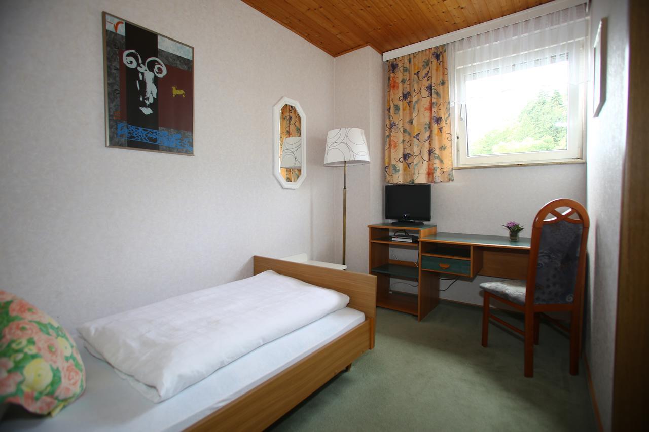 Pension Weinberg Mit Landhaus Nizza Gleisweiler Екстериор снимка