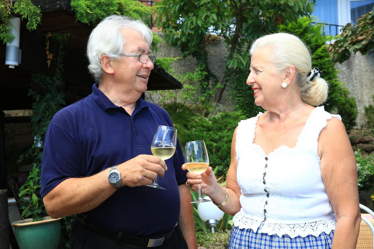 Pension Weinberg Mit Landhaus Nizza Gleisweiler Екстериор снимка